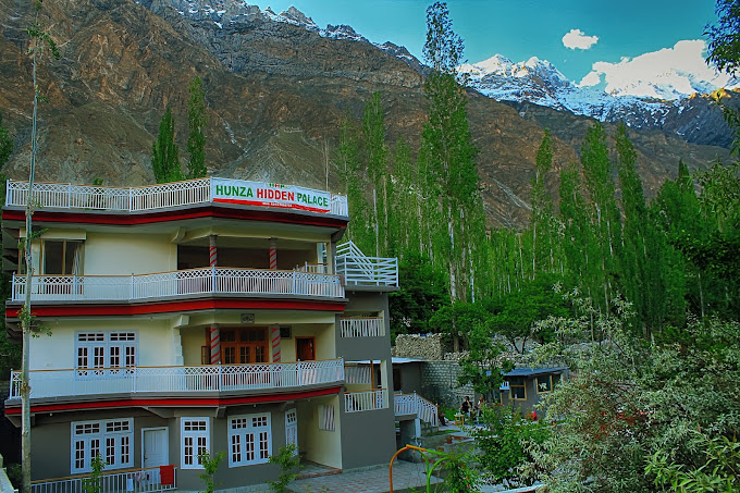 Toyotta Corolla Gli Rent a Car Hunza